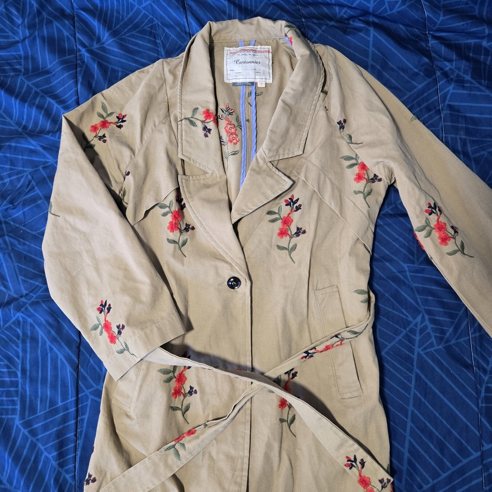 Cartonnier Floral Embroidered Trench Coat Large